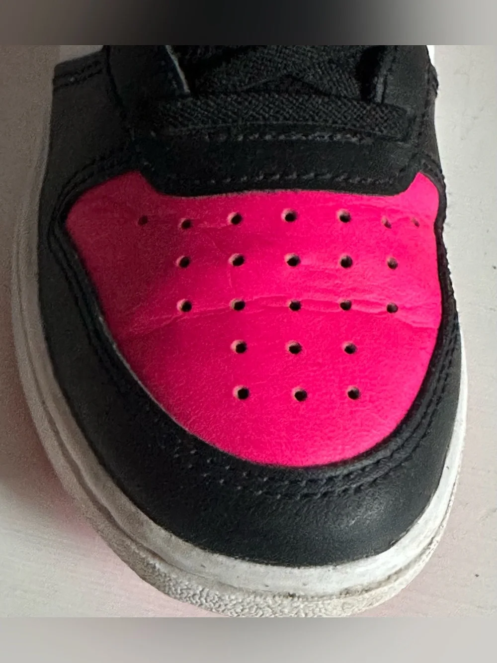 NIKE ALL DAY PLAY kids Mid-Top Sneakers iPink, Black & White Velcro Strap SZ 2Y